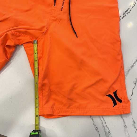 Hurley board shorts - Picture 8 of 9